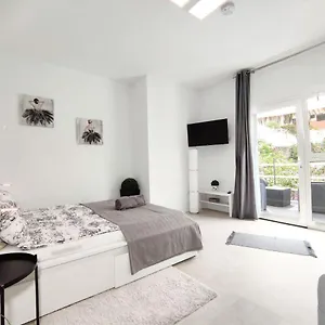  Apartment Fantastico
